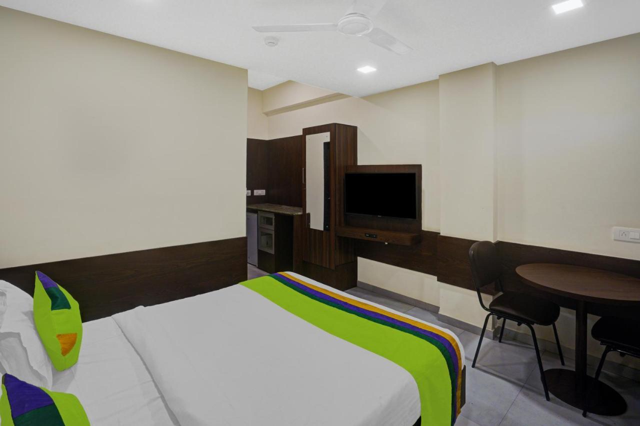 Greenotel Rooms Hazira, Surat Exterior foto