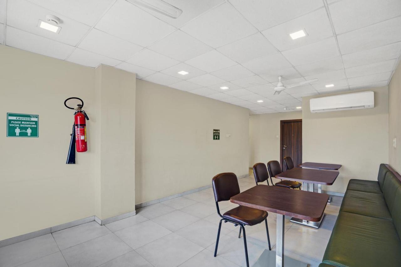 Greenotel Rooms Hazira, Surat Exterior foto