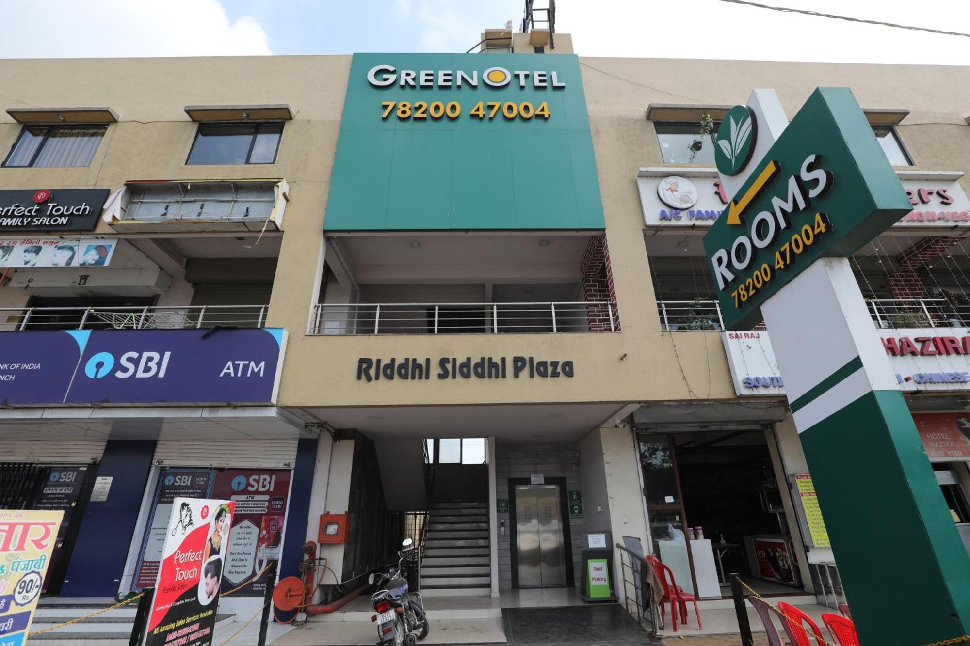 Greenotel Rooms Hazira, Surat Exterior foto