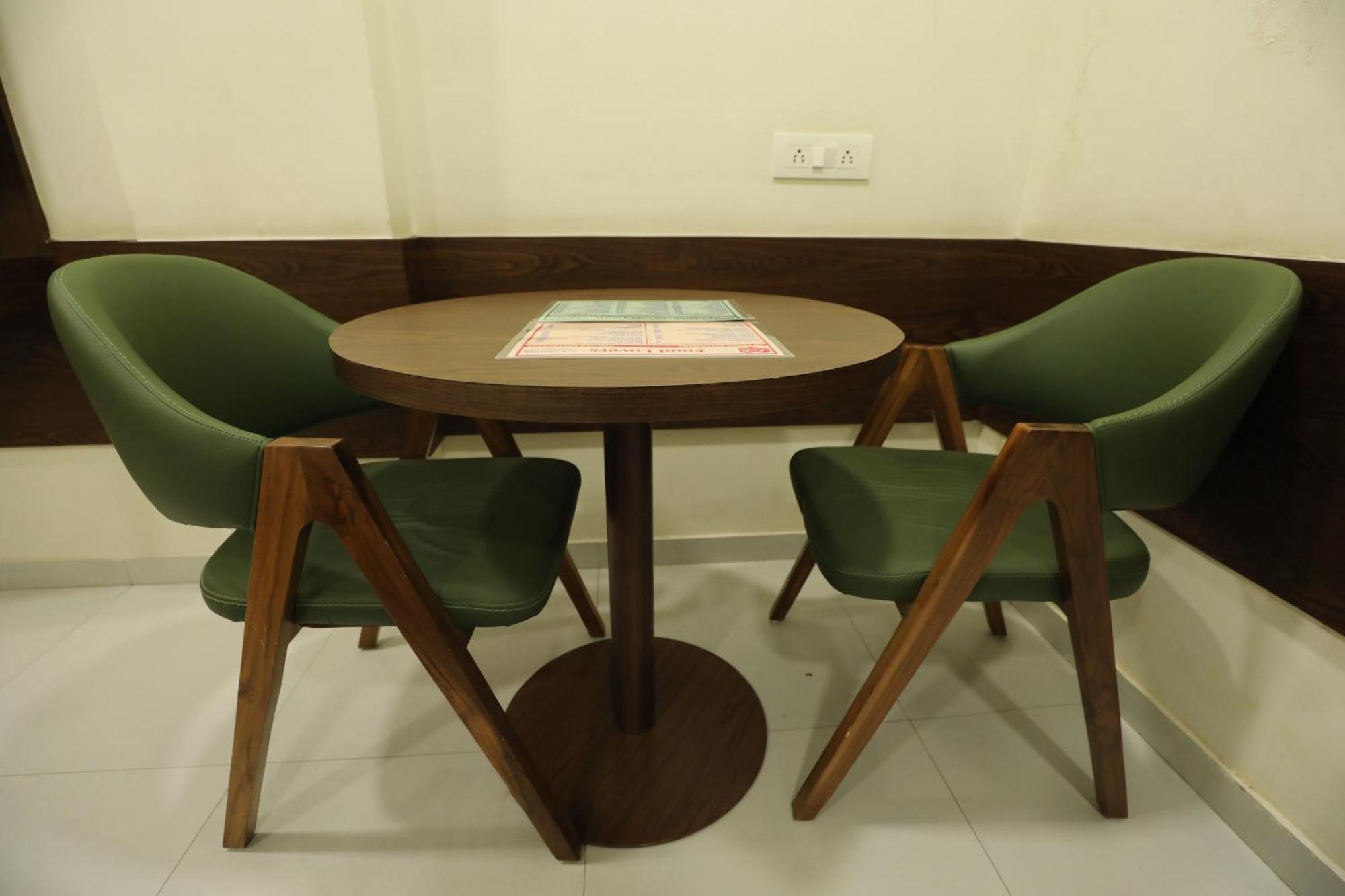 Greenotel Rooms Hazira, Surat Exterior foto